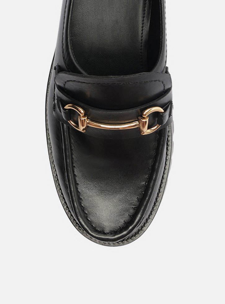 Mocassim Preto Couro Tratorado Tira Bridão