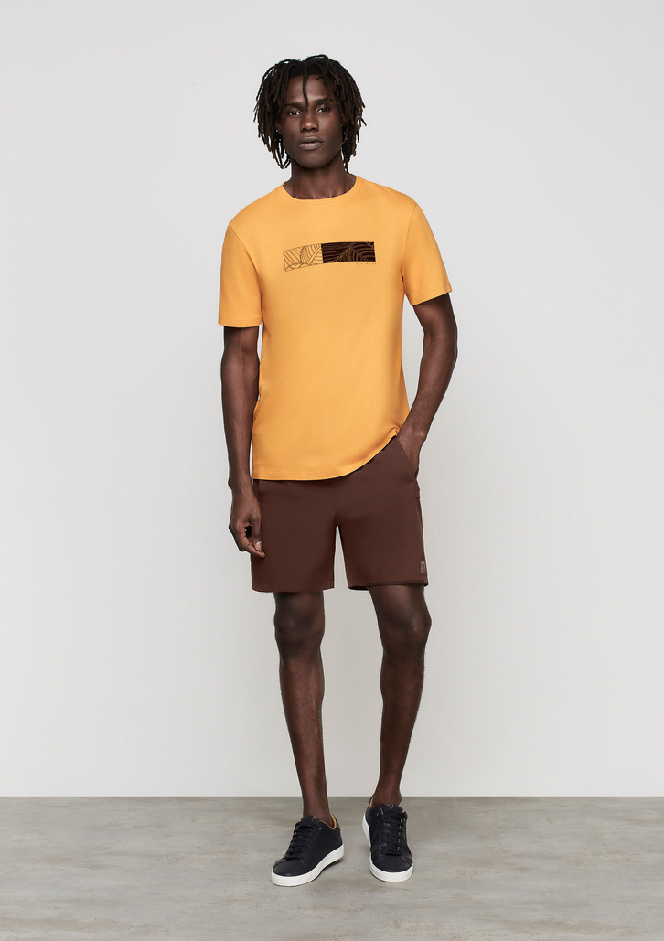 Camiseta Laranja Dzarm Manga Curta Decote Redondo