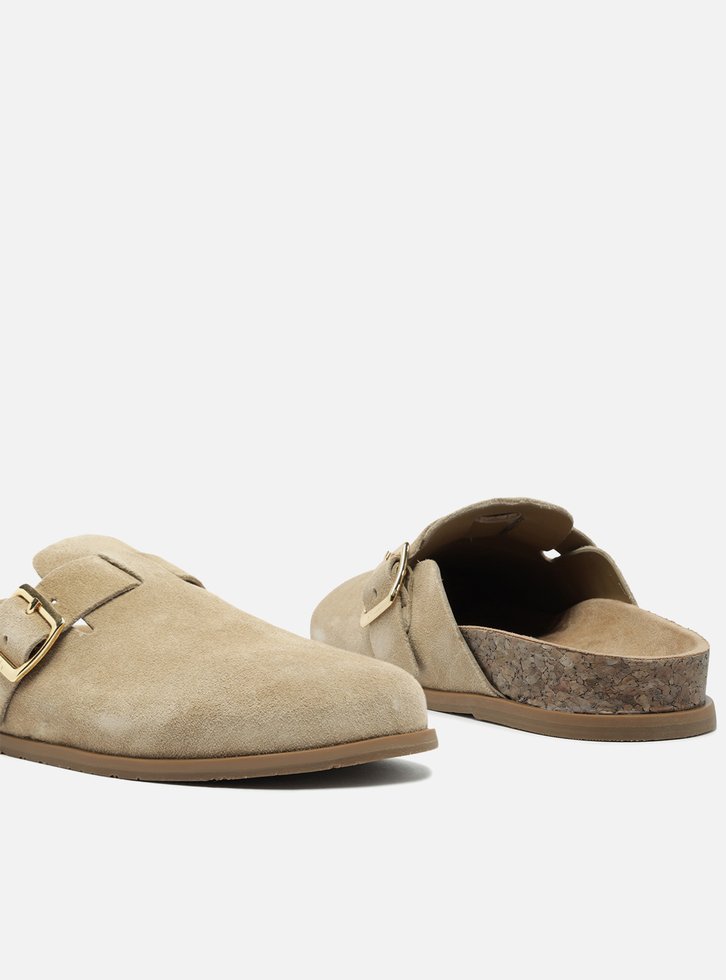 Clog Sabot Nude Camurça Rasteira Fivela