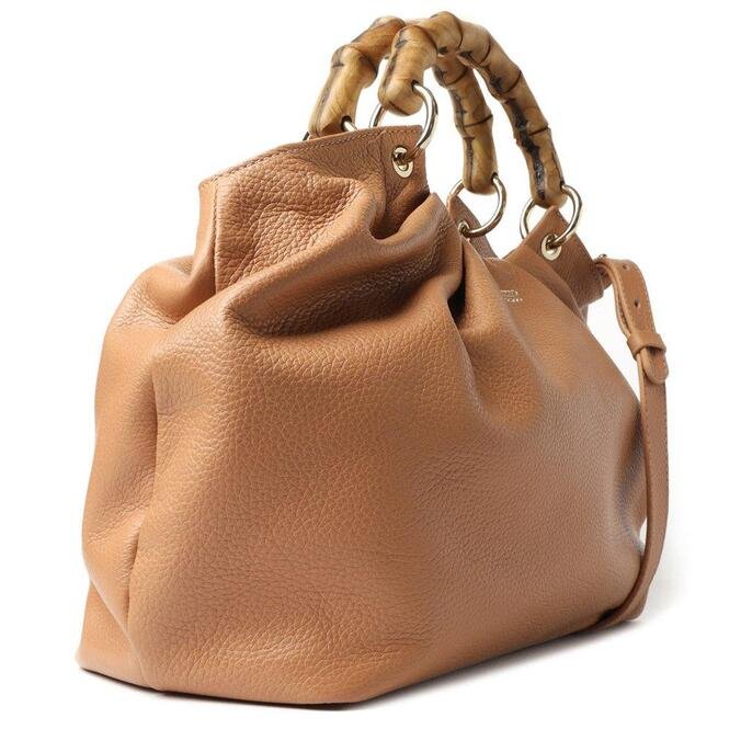 Tote Preta Couro Nuova Abbraccio Grande | Arezzo – Arezzo João Cachoeira –  Itaim Bibi – SP