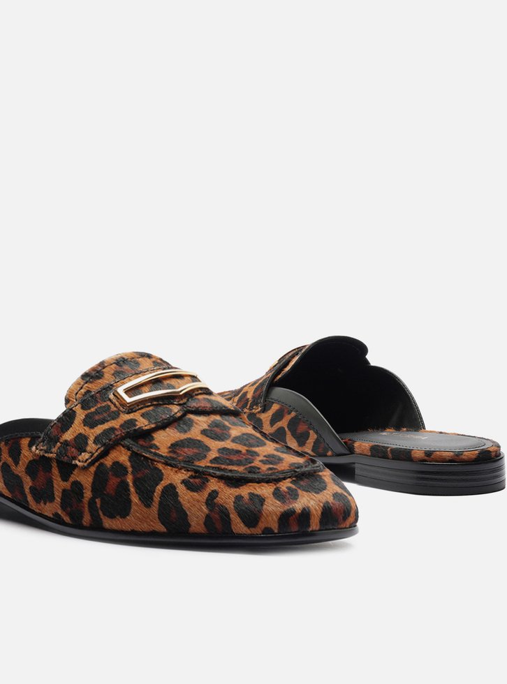 Mule Animal Print Tira Metal