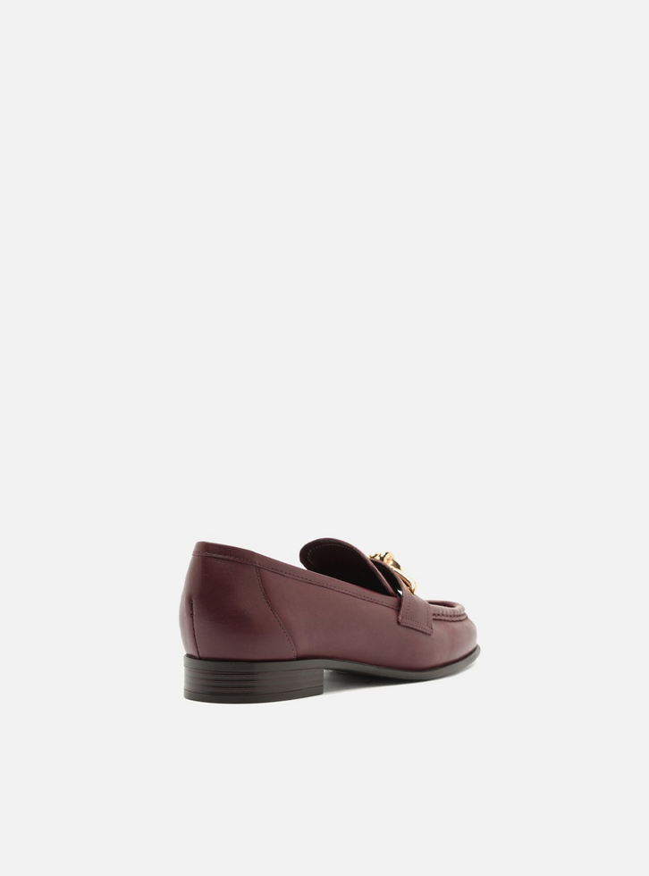Mocassim Bordô Couro Bico Redondo Metal Nó