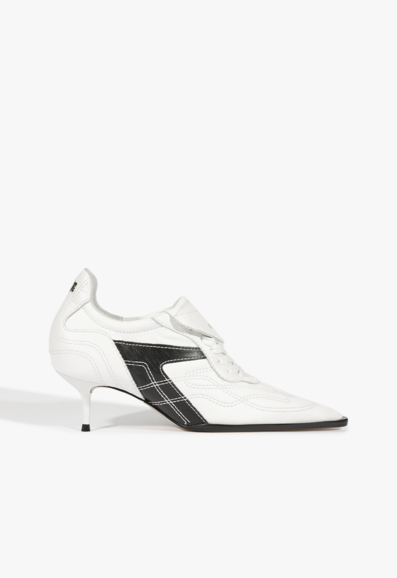 Scarpin Branco E Preto Schutz Maureen Couro | ZZ MALL