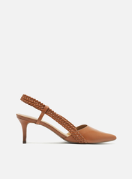 Scarpin Marrom Arezzo Couro Salto Médio Tira Tressê | ZZ MALL