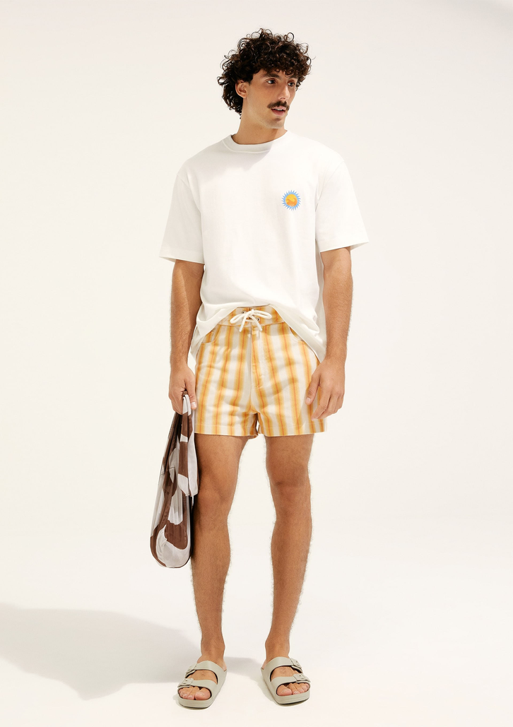 Camiseta Off White Hering Relaxed Com Estampa Costas Hering + Cosmo