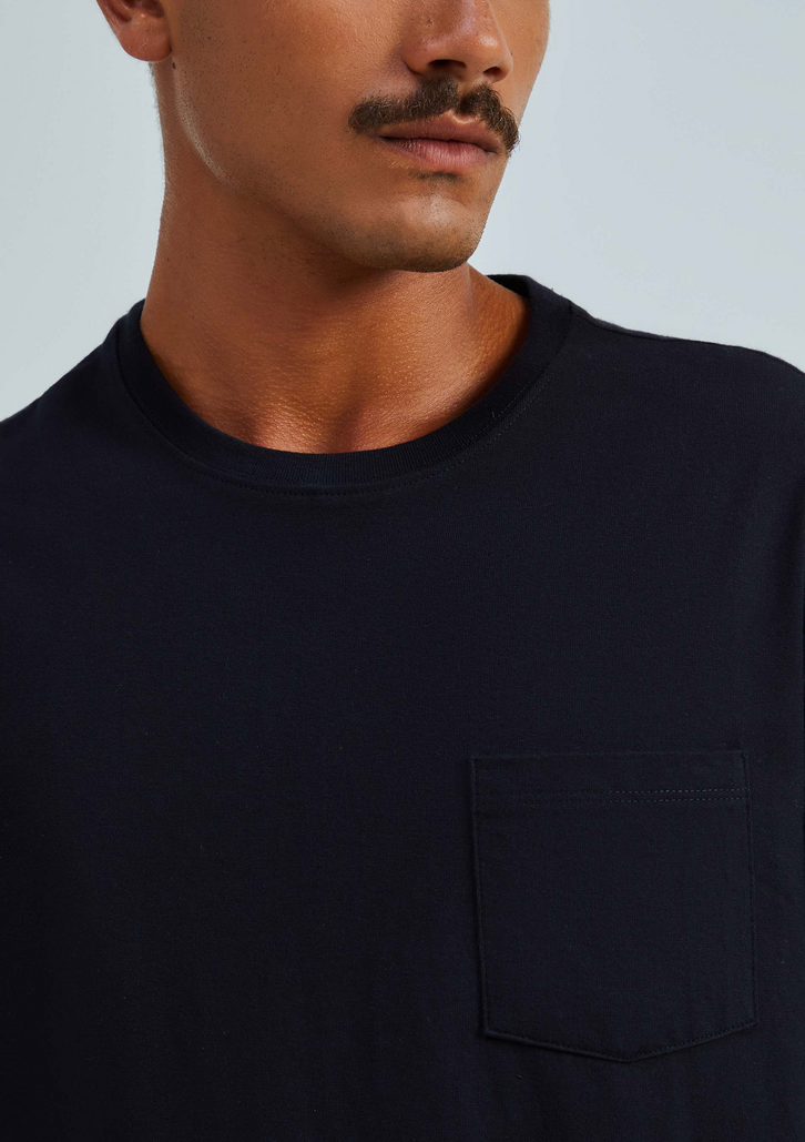 Camiseta Preto Hering Básica Comfort Super Cotton Com Bolso