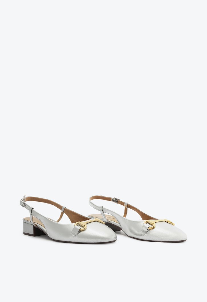 【2024年最新】大人気ブランドの人気アイテム  Sapatilha Prata MALL ZZ | Bridão Bloco Salto Slingback Anacapri トライアルセット・サンプル