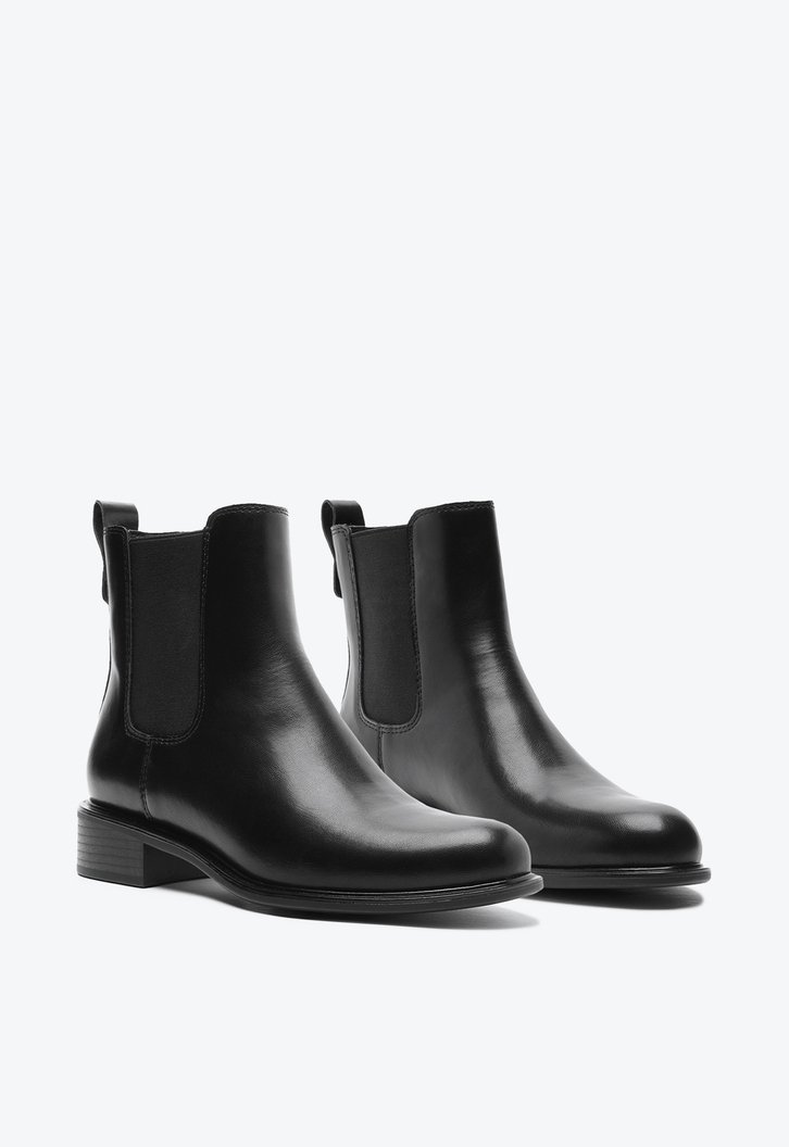 Bota Cano Curto Chelsea Preta