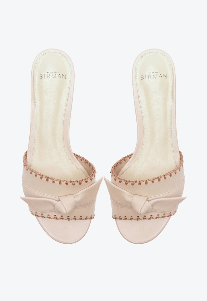 Regina Flat Pale Blush
