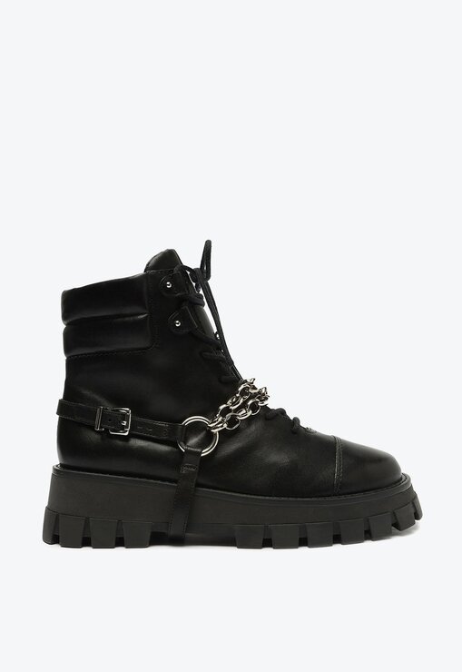 BOTA PRETA SCHUTZ RUBIE TRATORADA COURO CORRENTE