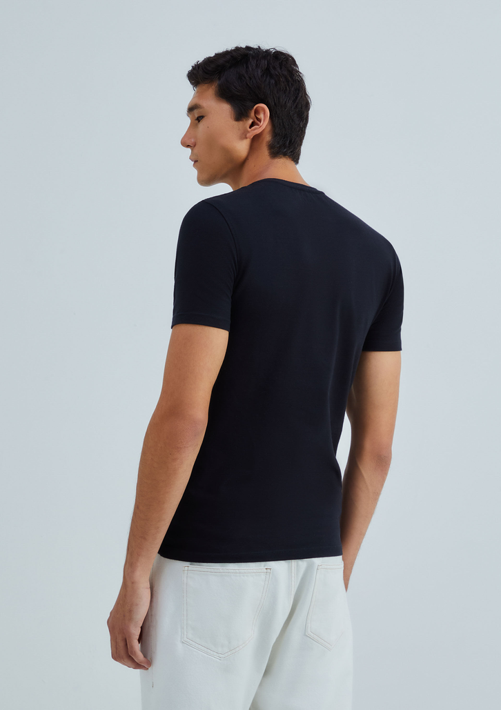Camiseta Básica Preta Hering Manga Curta Slim