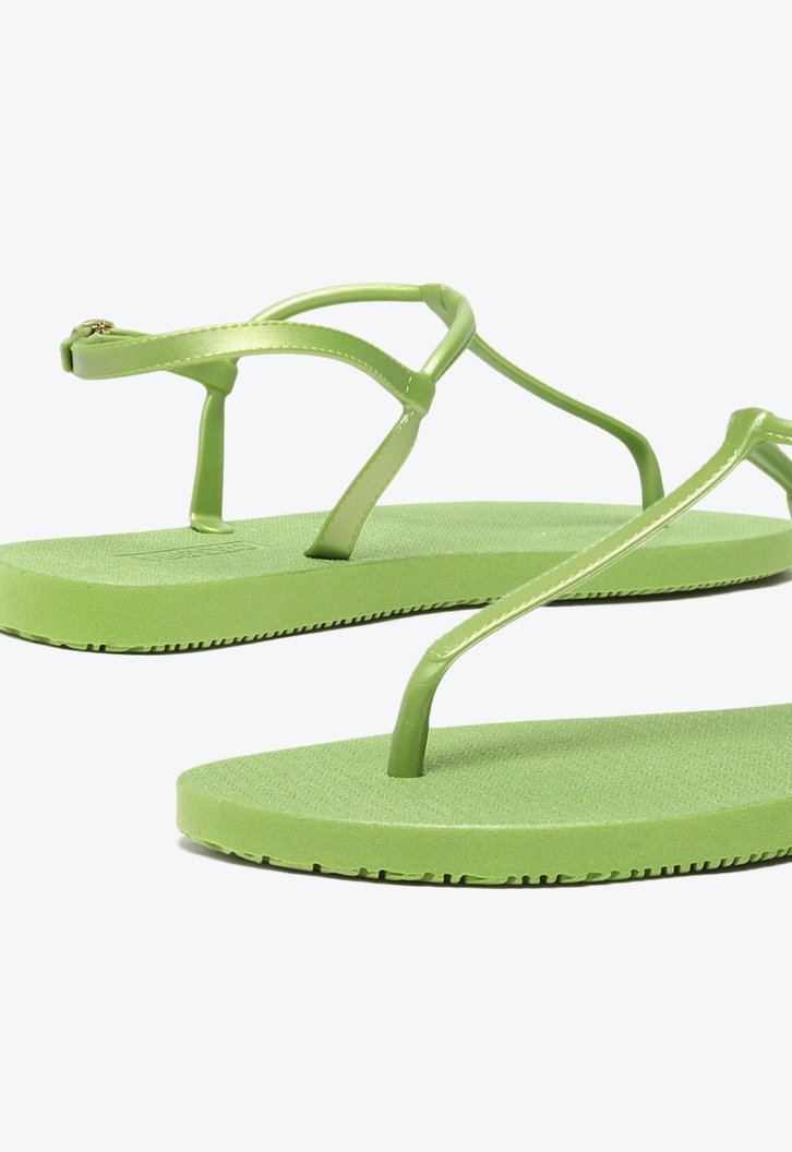 Sandália Rasteira Verde Metalizada Brizza Slim