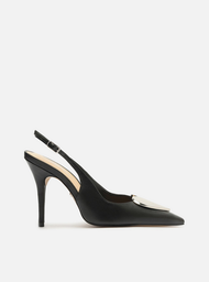 Scarpin Preto Arezzo Couro Slingback Coração Metal