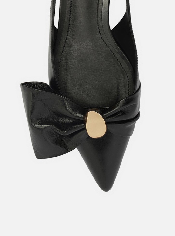 Sapatilha Preta Couro Slingback Laço Metal