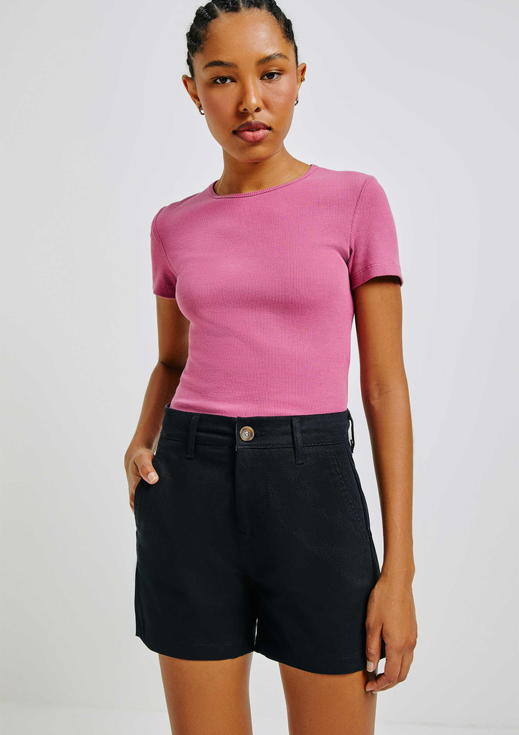 Shorts Preto Hering Básico Chino Cintura Média Em Sarja