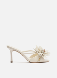 Mule Branca Couro Salto Fino Flor Marianne