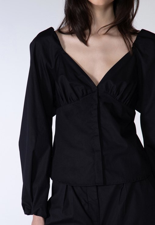 BLUSA PRETA SCHUTZ TEREZA EM TRICOLINE