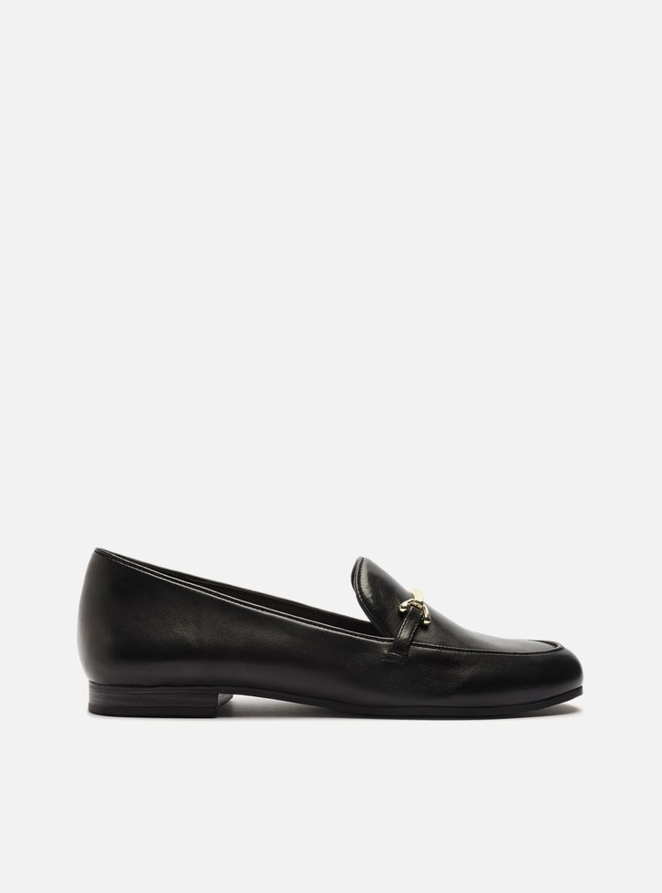 MOCASSIM PRETO AREZZO COURO RASTEIRO FIVELA