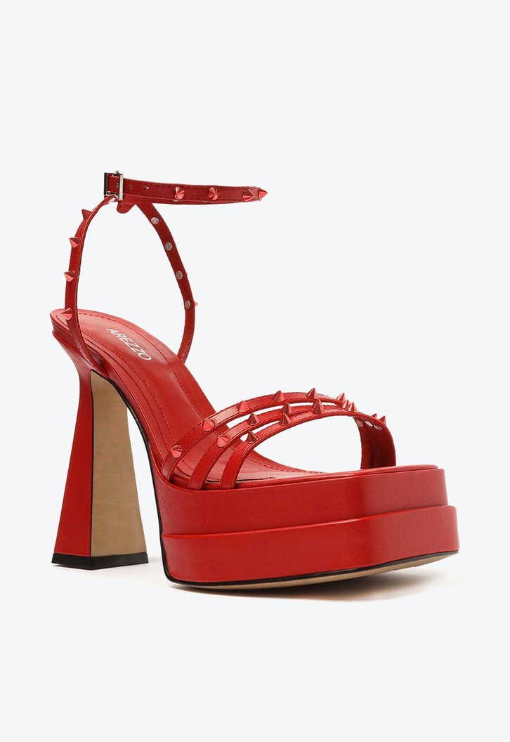 Sandália Meia Pata Vermelha Arezzo Bico Quadrado Spikes