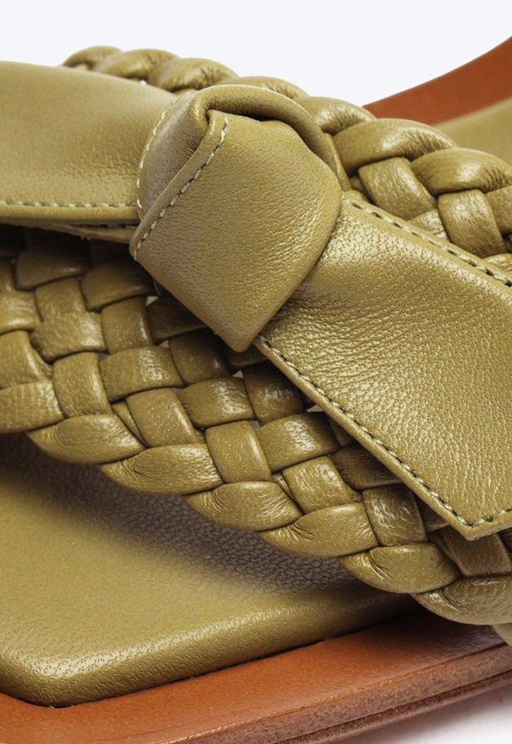 Clarita Woven Block 90 Silvergreen