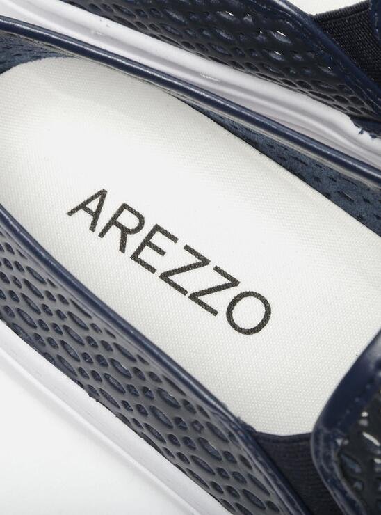 TÊNIS SLIP ON AZUL MARINHO AREZZO FURADINHO