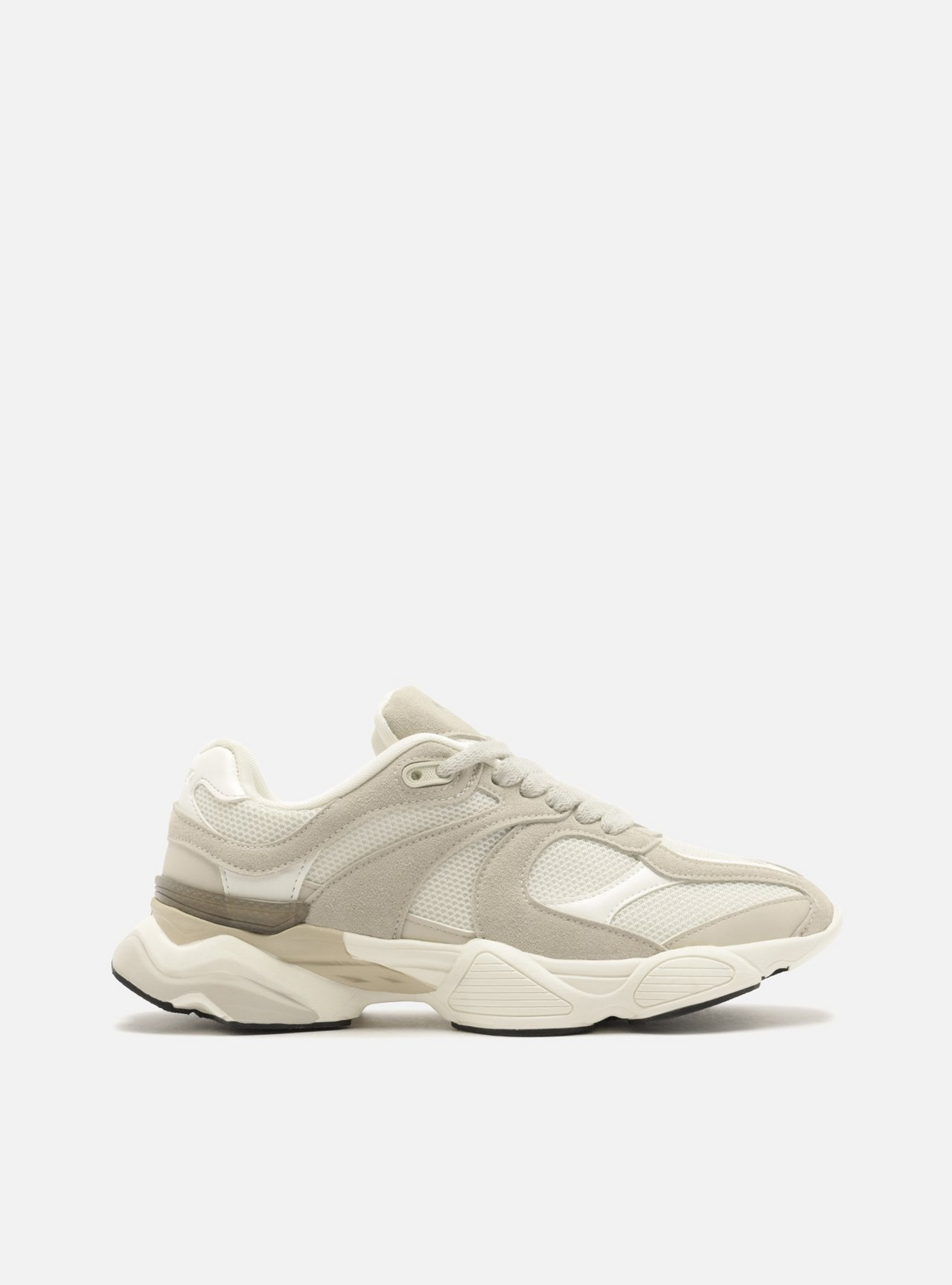 Tênis Cinza Multimateriais Esportivo | ZZ MALL