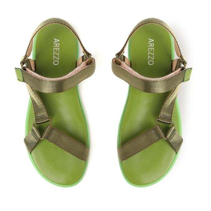 sandalia verde arezzo