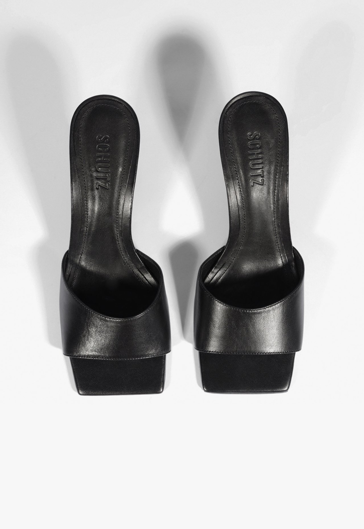 Tamanco Abbie Sculpt Couro Preto