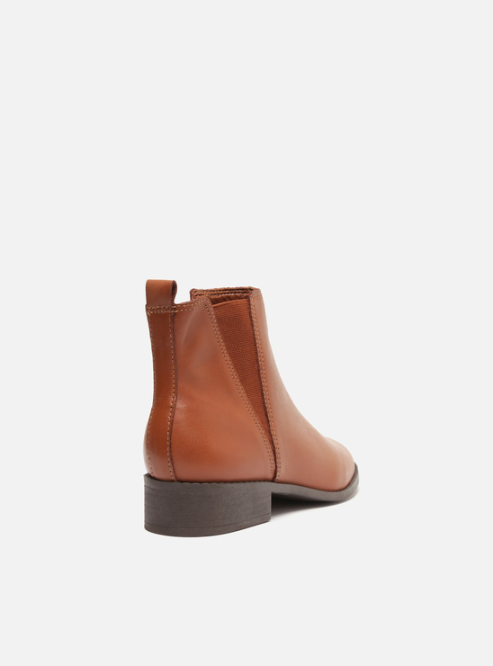 Bota Marrom Cano Médio