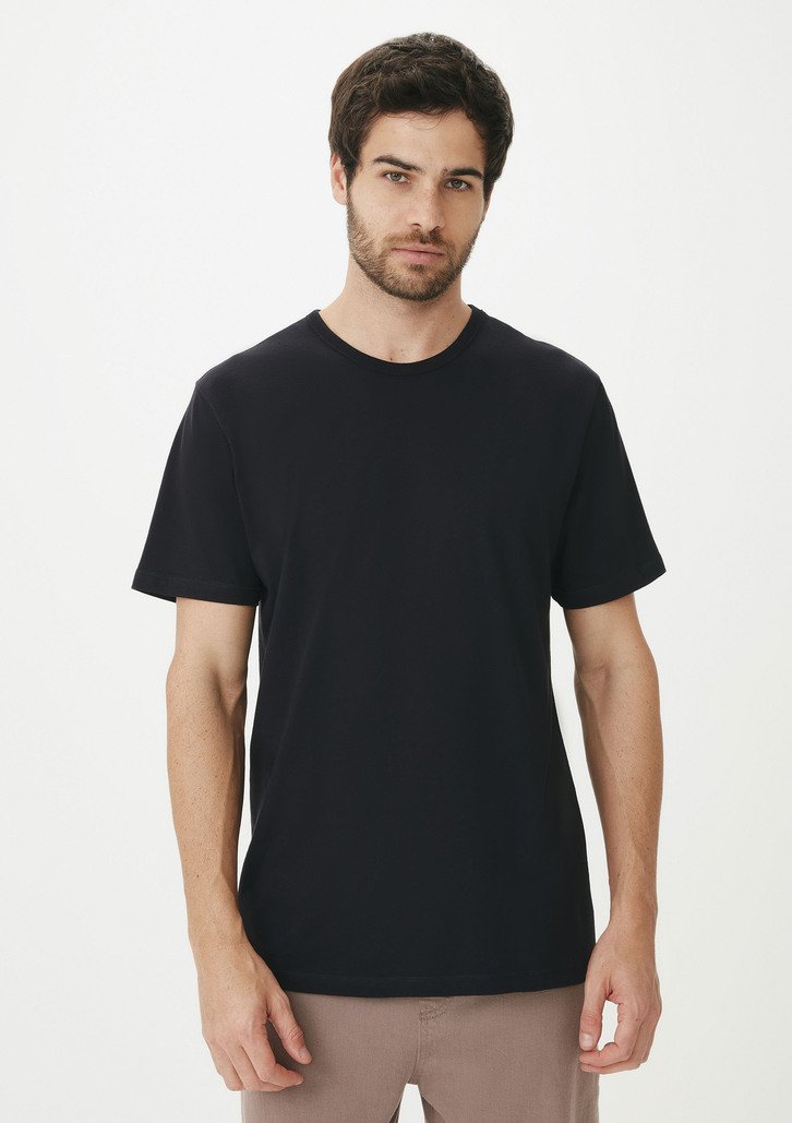 Kit Com 5 Camisetas Pretas Hering Básicas Slim