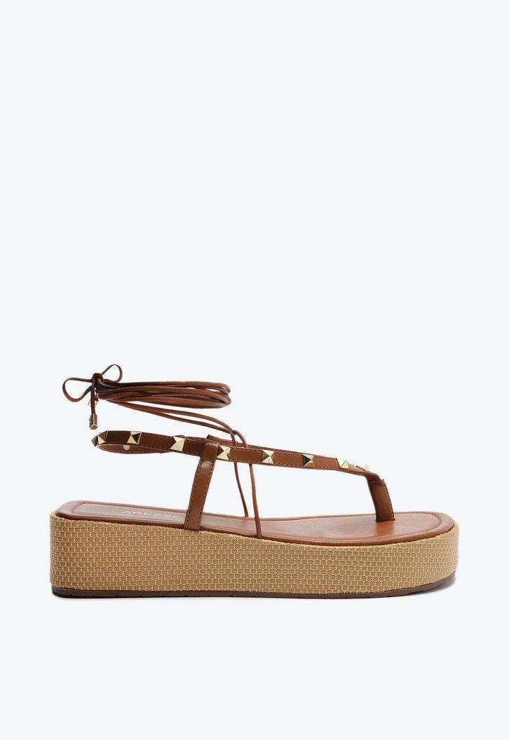 Sandália Flatform Marrom Arezzo Amarração Studs
