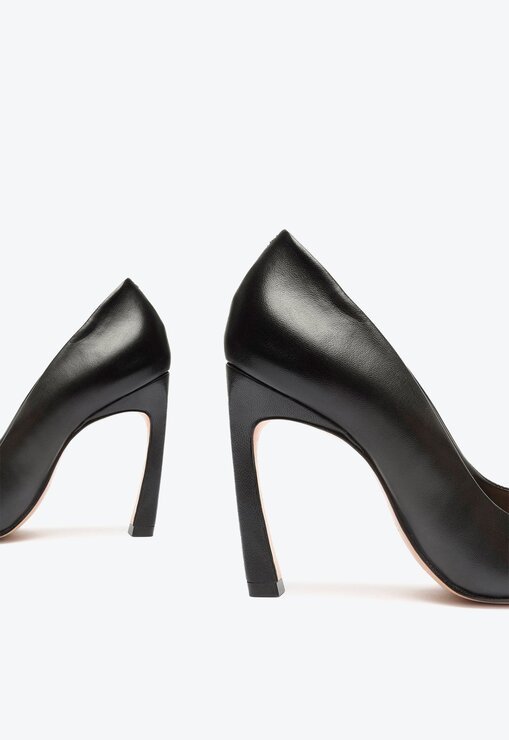 SAPATO SCARPIN PRETO SCHUTZ PUMP NOVO COURO