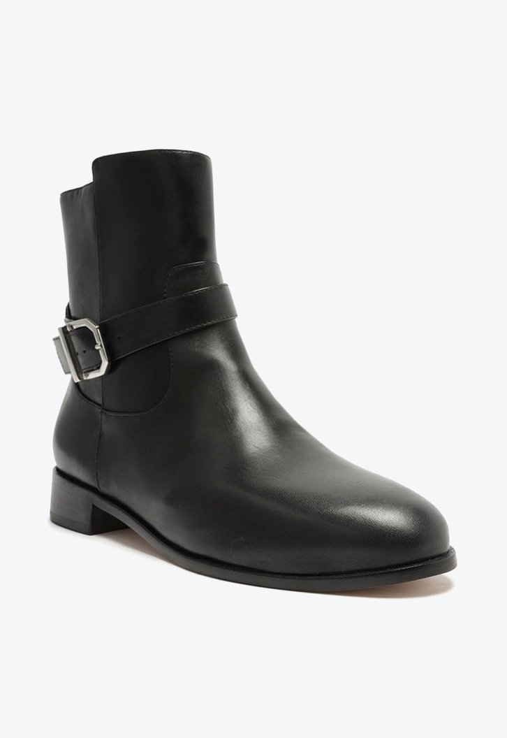 Bota Preta Couro Cano Curto Savannah