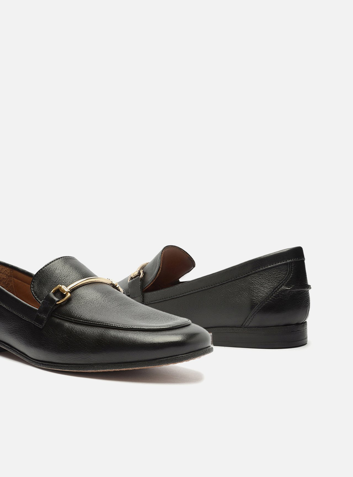 Mocassim Preto Couro Bico Fino Bridão