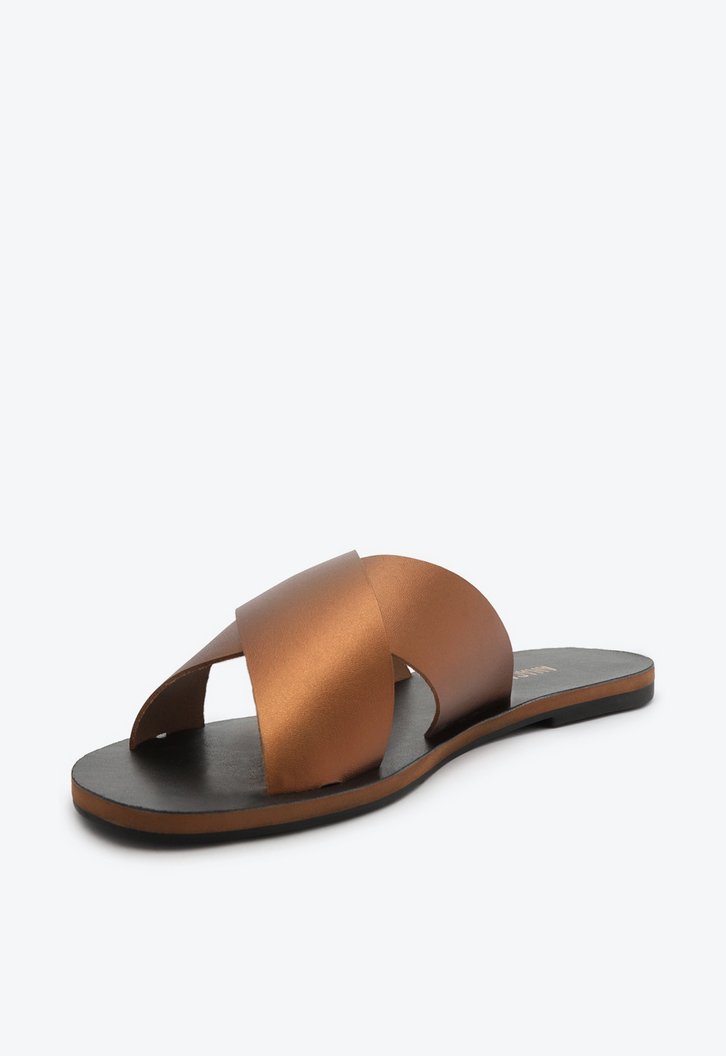 Rasteira Bronze Tiras Cruzadas