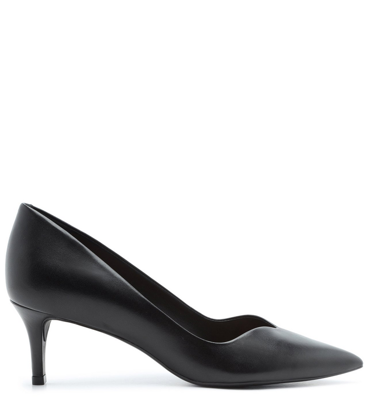 Scarpin Couro Salto Baixo Bico Fino Preto