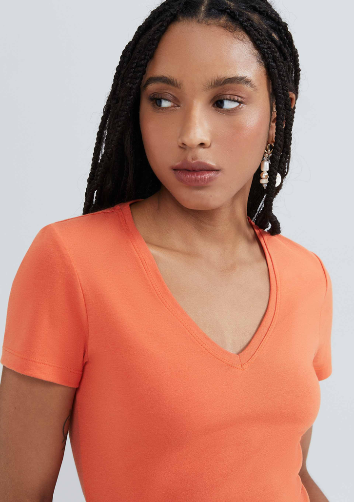Blusa Laranja Hering Básica Feminina Slim Decote V