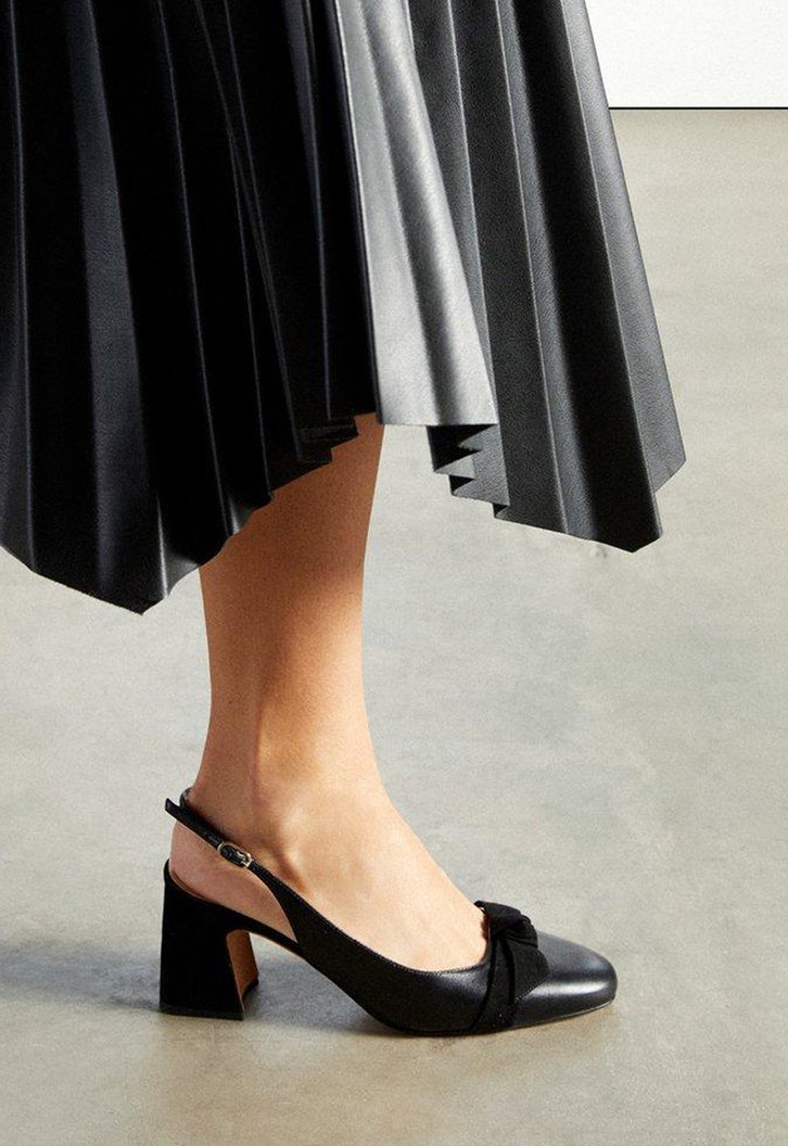 Clarita Curve Slingback 60 Black