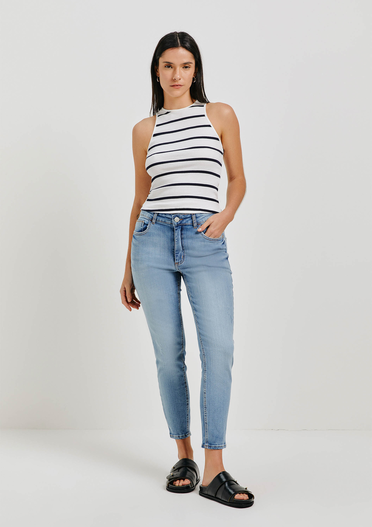 Calça Jeans Azul Claro Hering Básica  Cintura Média Skinny Com Puídos