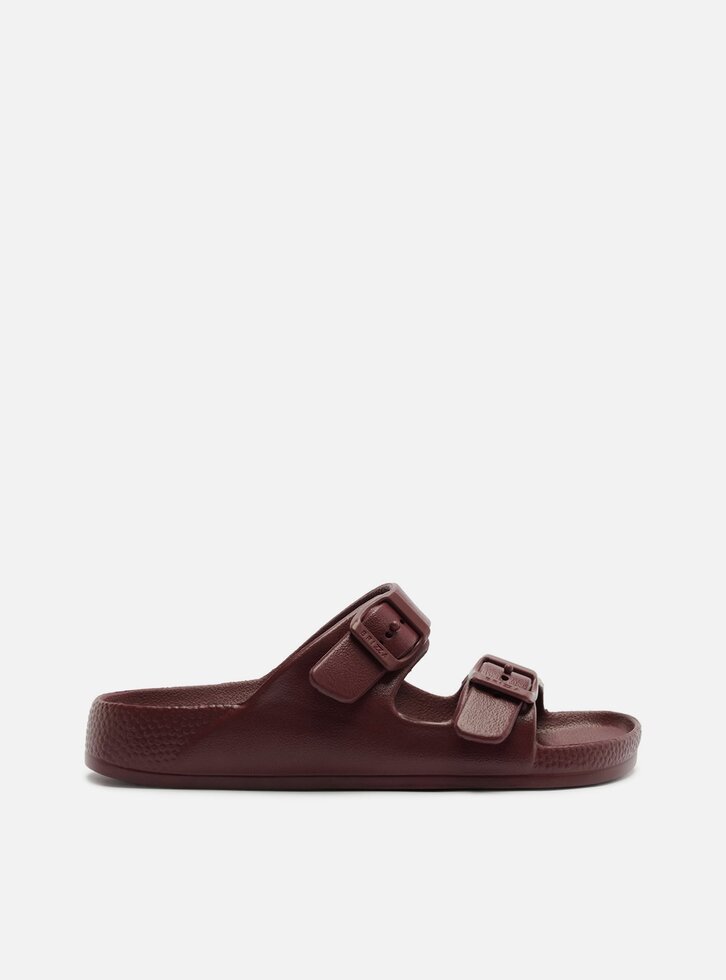 Slide Vermelha Bico Redondo Fivela Brizza