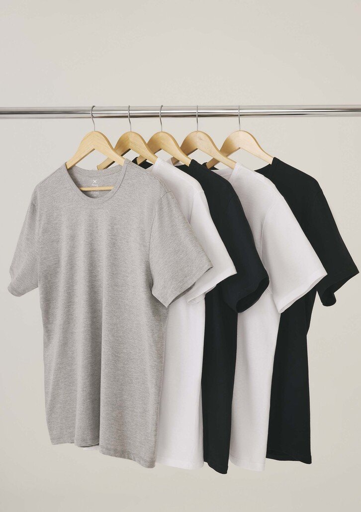 Kit Com 5 Camisetas Multicoloridas Hering Básicas Slim