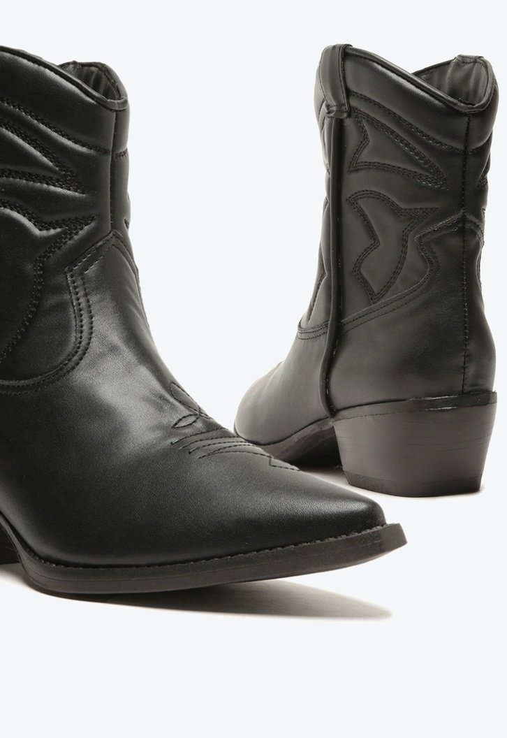 Bota Western Preta Arezzo Cano Curto Easy