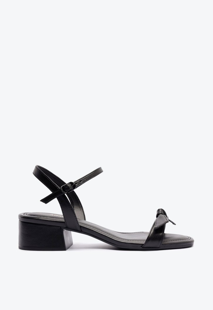 Sandália Salto Bloco Laço Preta
