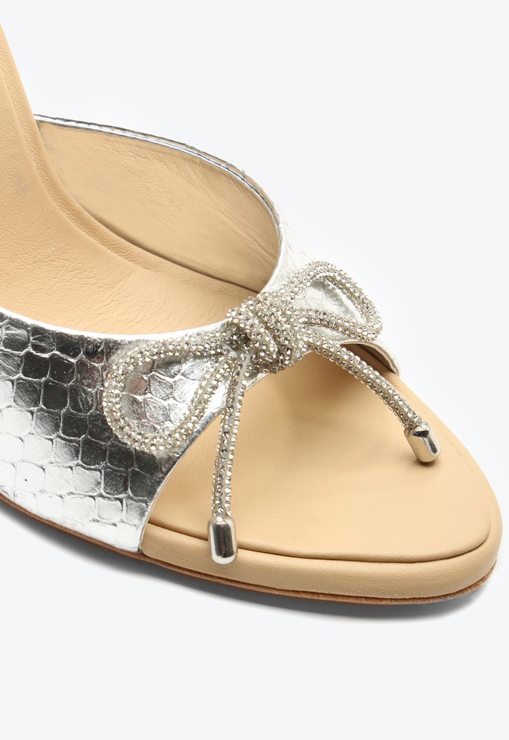 Sandália Merry Prata