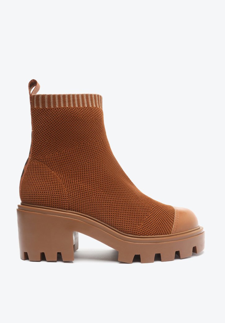 BOTA MARROM SCHUTZ THUNDER KNIT SALTO MÉDIO COURO AVELÃ