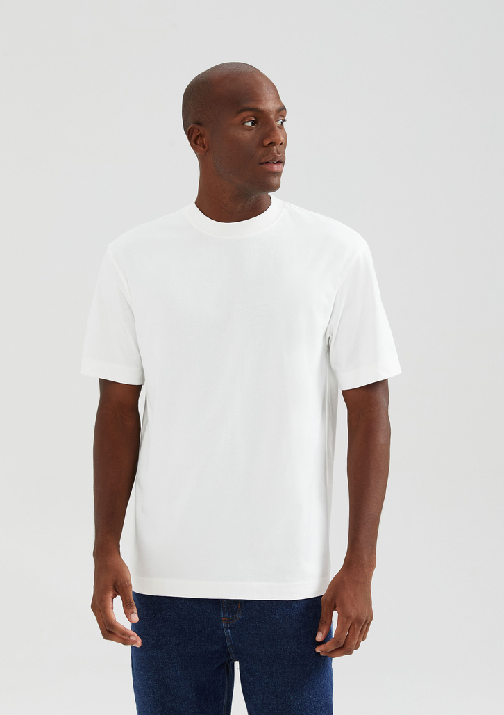 Camiseta Off-White Hering Ginga Modelagem Relaxed Malha Super Cotton