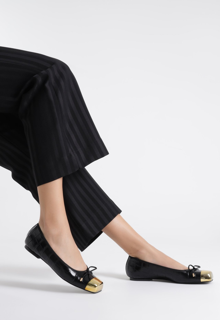 Sapatilha Sae Cap Toe Couro Preta