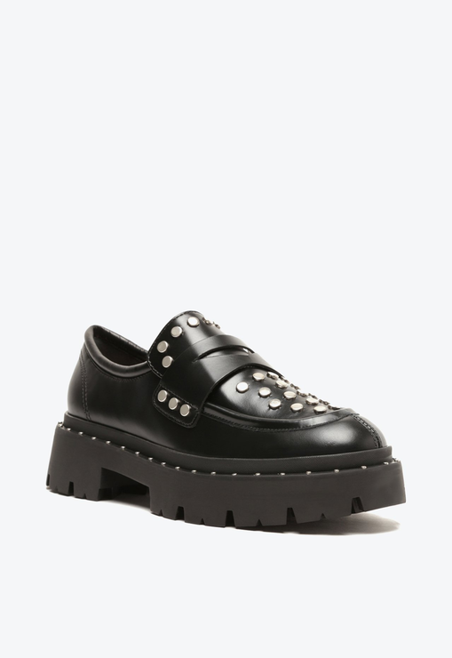 Mocassim Tratorado Couro Tachas Preto