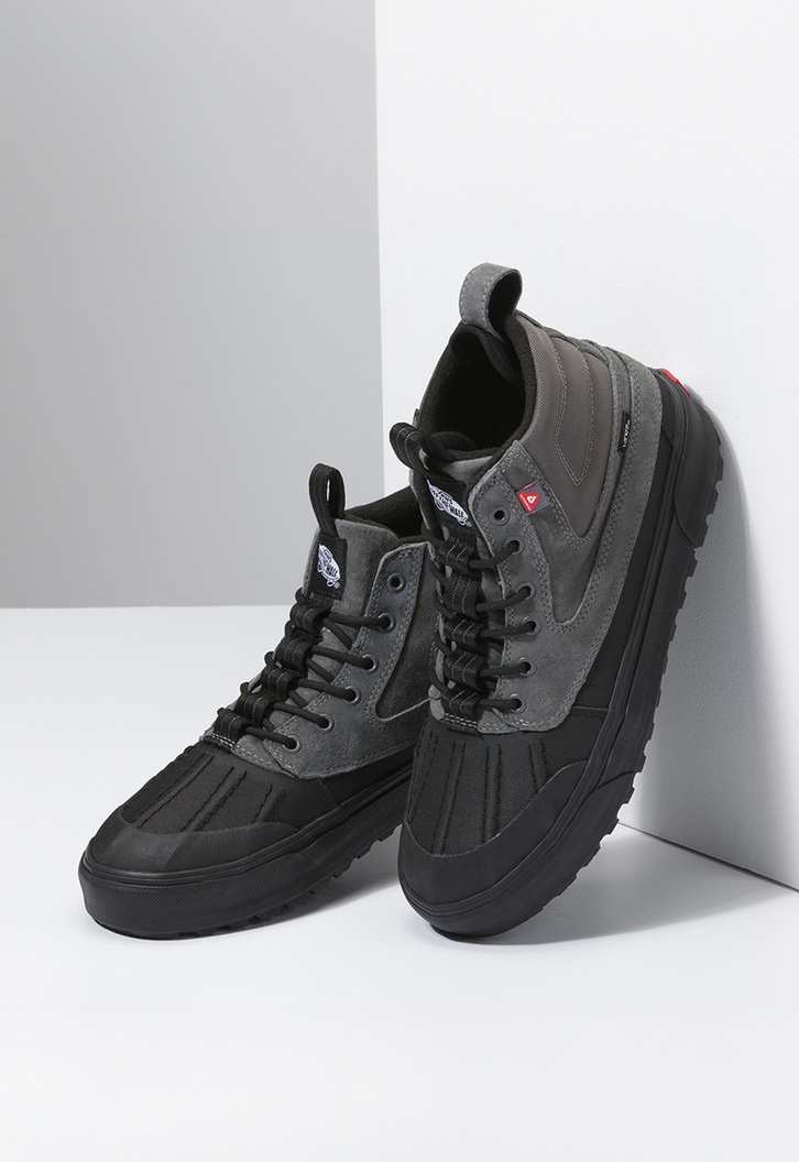TÊNIS SK8-HI D M.T.E PEWTER BLACK