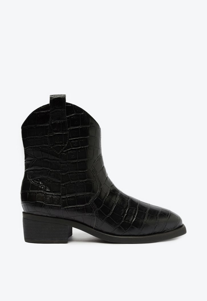Bota Cano Curto Preta Western Croco